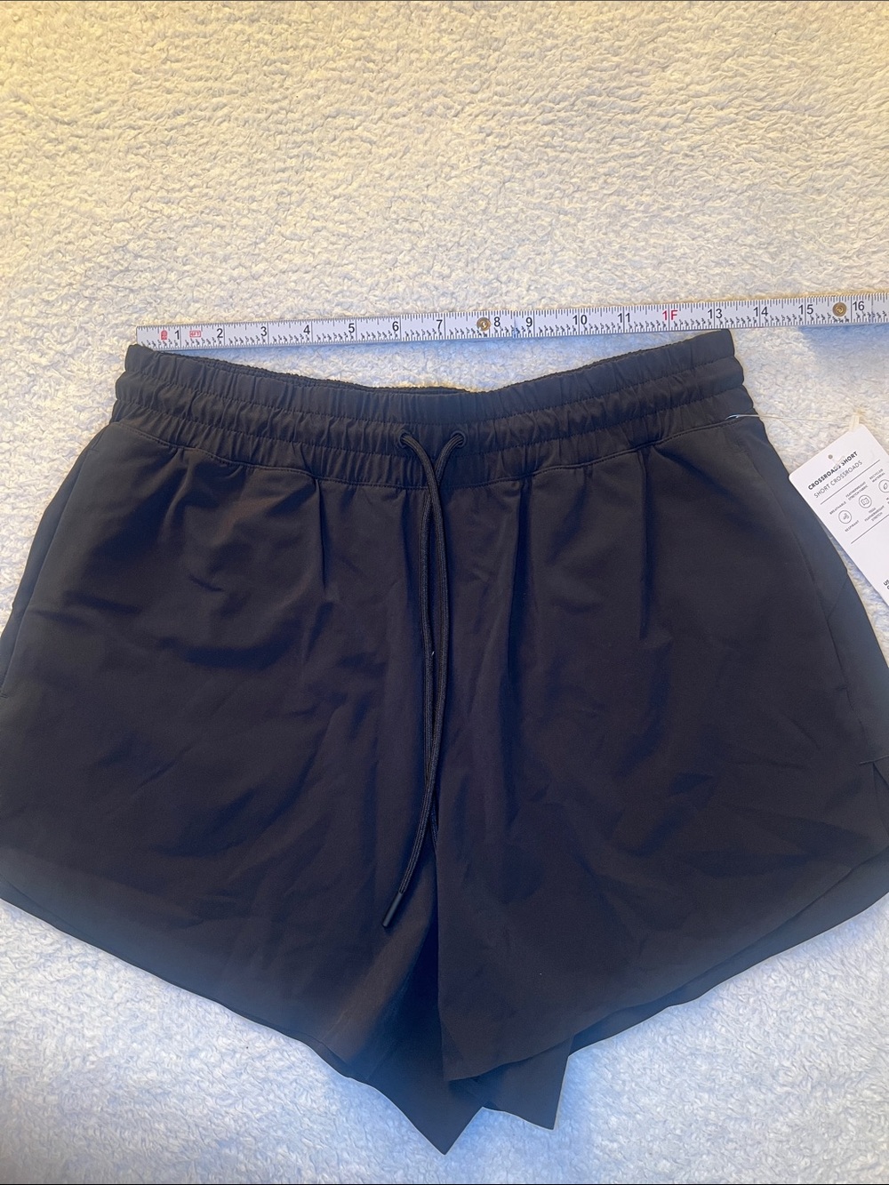 Athleta Crossroads Short Black Featherweight Stretch Size Small NWT - Picture 3 of 13